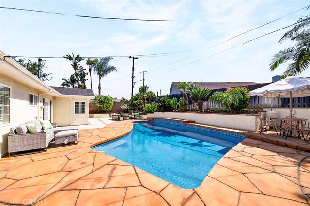 5188 Fox Hills, Buena Park, CA 90621