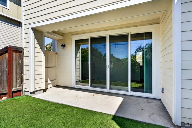 2017 Elson Way, Santa Rosa, CA 95403