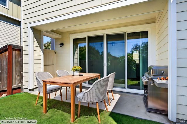 2017 Elson Way, Santa Rosa, CA 95403