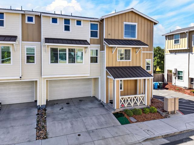 2017 Elson Way, Santa Rosa, CA 95403