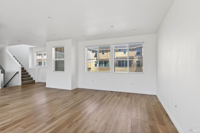 2017 Elson Way, Santa Rosa, CA 95403