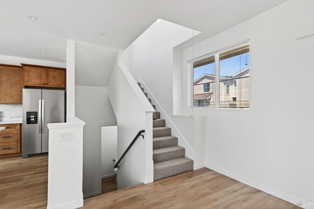 2017 Elson Way, Santa Rosa, CA 95403