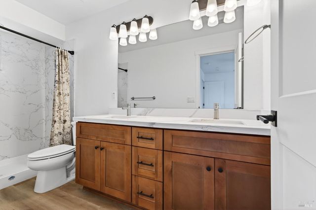 2017 Elson Way, Santa Rosa, CA 95403