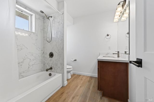 2017 Elson Way, Santa Rosa, CA 95403