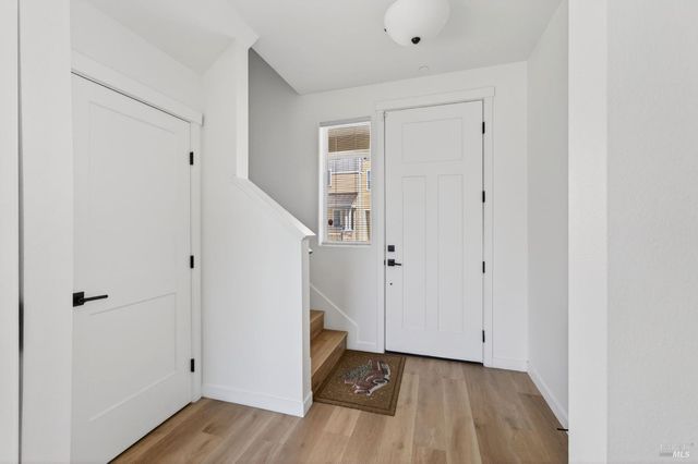 2017 Elson Way, Santa Rosa, CA 95403