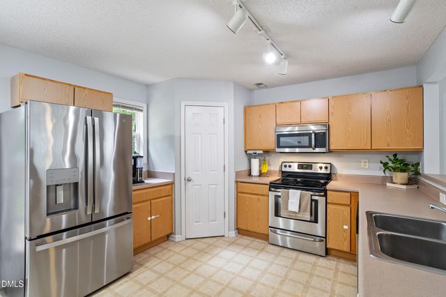 913 Woodgreen Drive, Durham, NC 27704