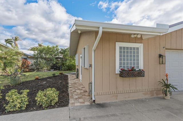 1415 COLUMBIAN DRIVE, Punta Gorda, FL 33950