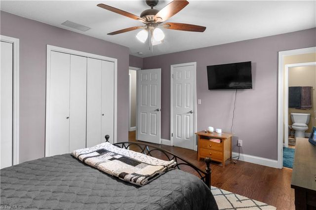 7166 Mantlewood Lane, Kernersville, NC 27284