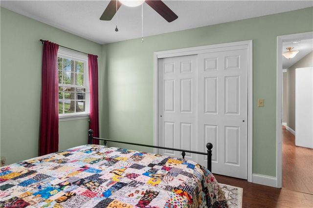 7166 Mantlewood Lane, Kernersville, NC 27284