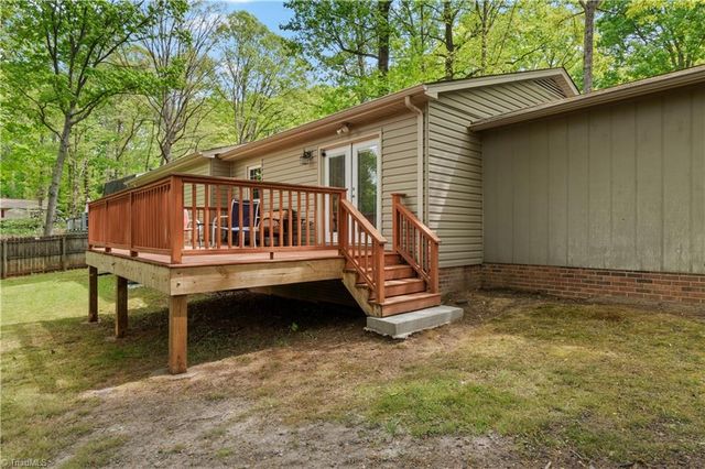 7166 Mantlewood Lane, Kernersville, NC 27284