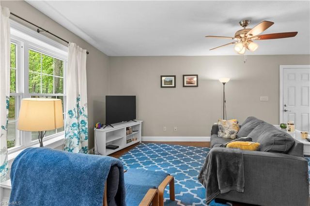 7166 Mantlewood Lane, Kernersville, NC 27284