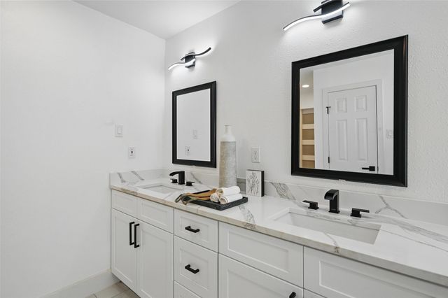 1425 Cassandra Circle, Desoto, TX 75115