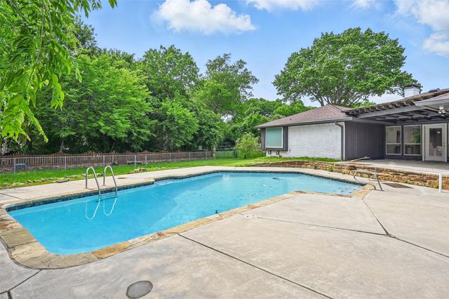 1425 Cassandra Circle, Desoto, TX 75115