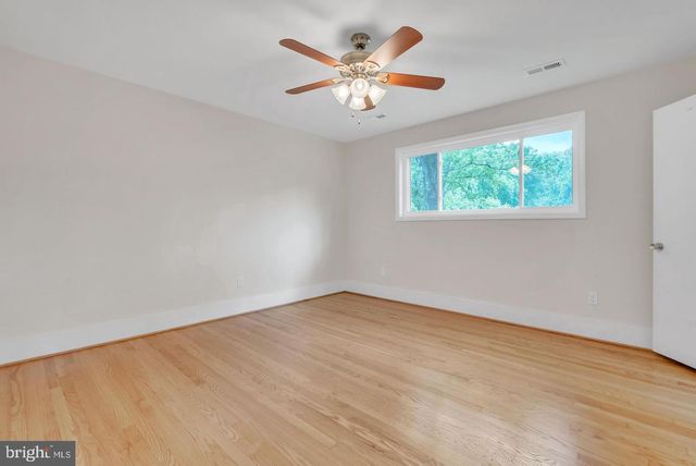 10911 CHANDLER RD, Potomac, MD 20854