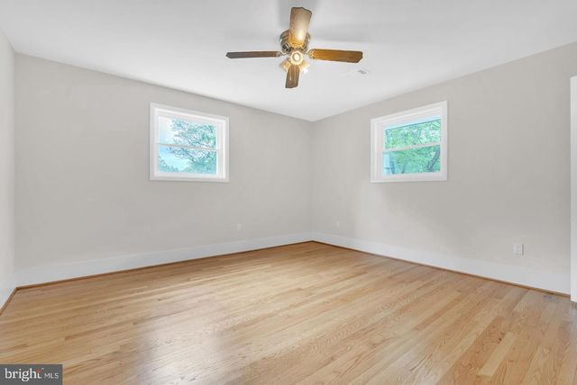 10911 CHANDLER RD, Potomac, MD 20854