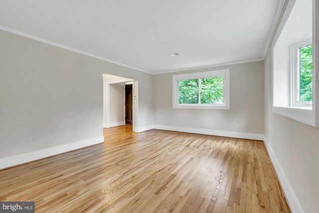 10911 CHANDLER RD, Potomac, MD 20854