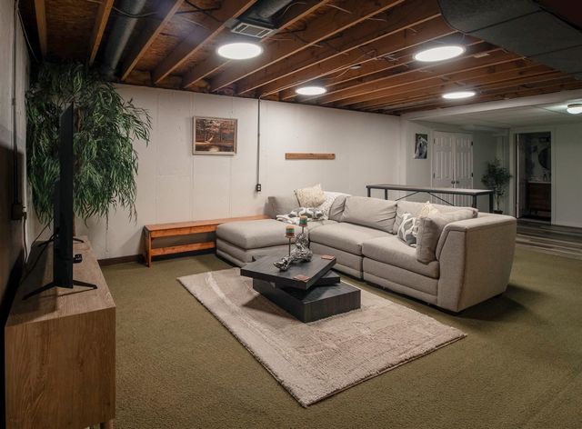 3602 Woodbridge Lane, Portage, MI 49024