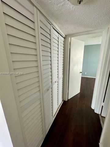 2029 NW 46th Ave E202, Lauderhill, FL 33313
