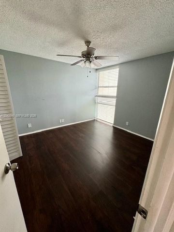 2029 NW 46th Ave E202, Lauderhill, FL 33313