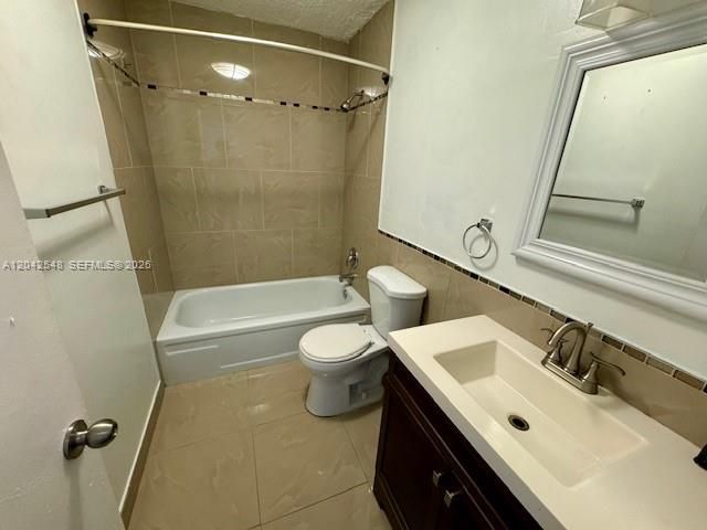 2029 NW 46th Ave E202, Lauderhill, FL 33313