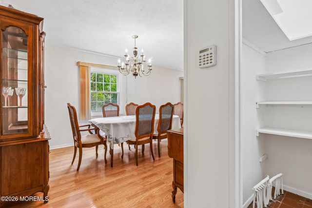 6 Wister Place, Matawan, NJ 07747