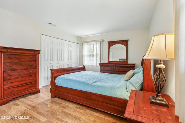 6 Wister Place, Matawan, NJ 07747