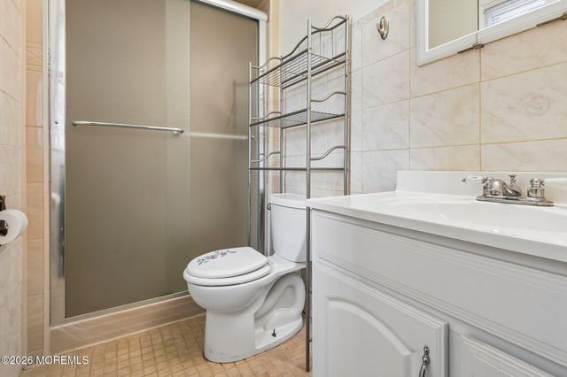 6 Wister Place, Matawan, NJ 07747