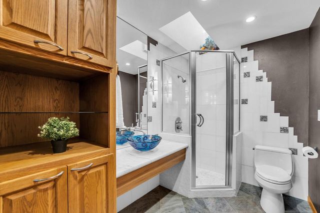 400 W Revere ROAD, Mequon, WI 53092