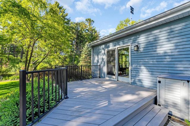 400 W Revere ROAD, Mequon, WI 53092