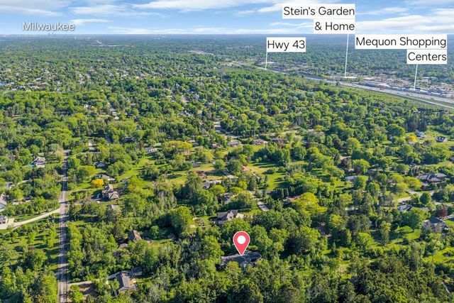 400 W Revere ROAD, Mequon, WI 53092