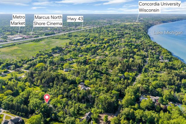 400 W Revere ROAD, Mequon, WI 53092