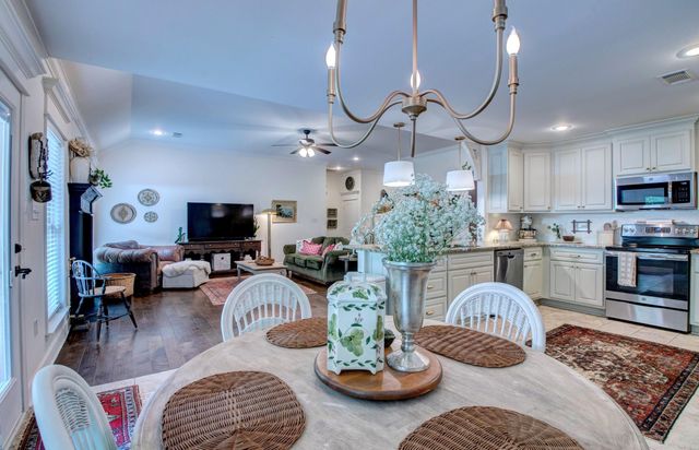 385 Reuben Drive, Alexander, AR 72002