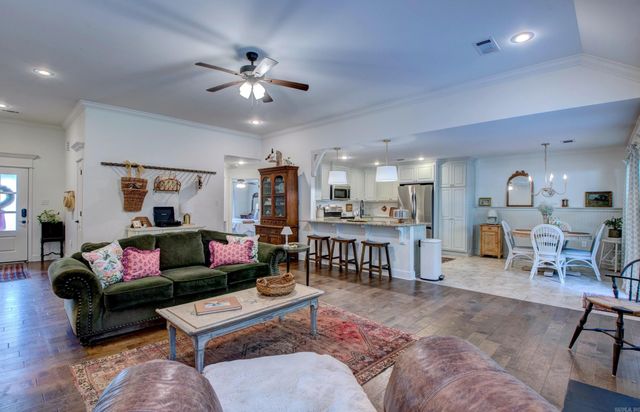 385 Reuben Drive, Alexander, AR 72002