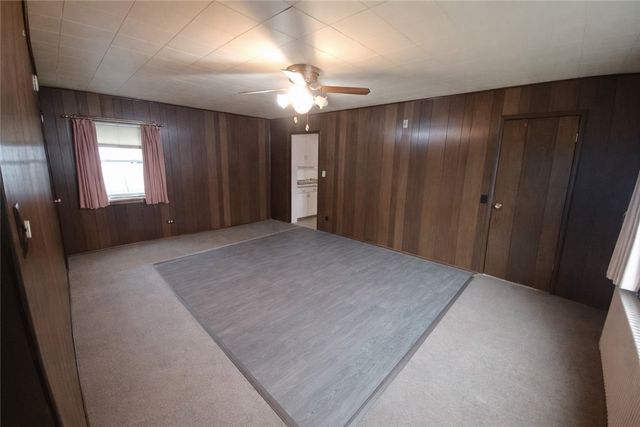 912 Washington Ave, Monaca, PA 15061