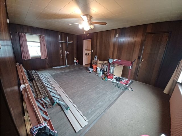 912 Washington Ave, Monaca, PA 15061