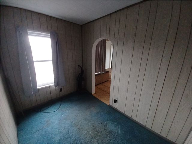 912 Washington Ave, Monaca, PA 15061