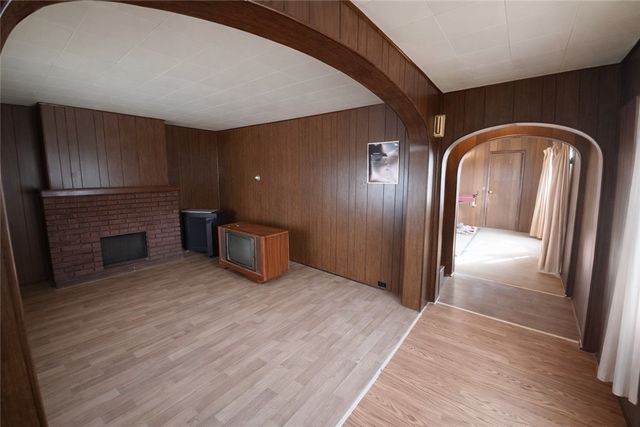 912 Washington Ave, Monaca, PA 15061