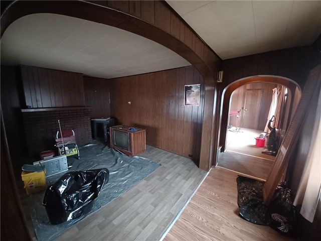 912 Washington Ave, Monaca, PA 15061