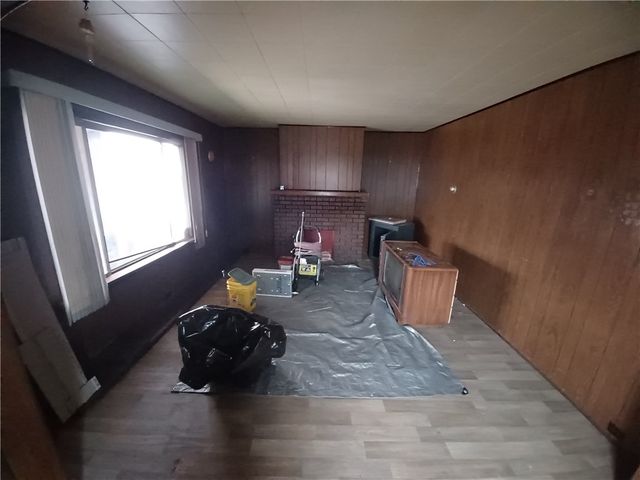 912 Washington Ave, Monaca, PA 15061