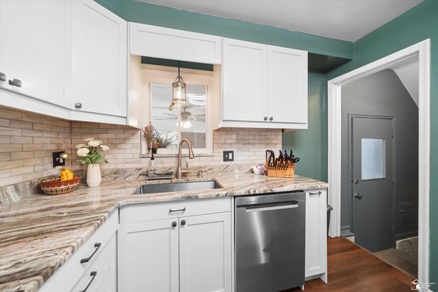 3264 Maple Drive, Melvindale, MI 48122