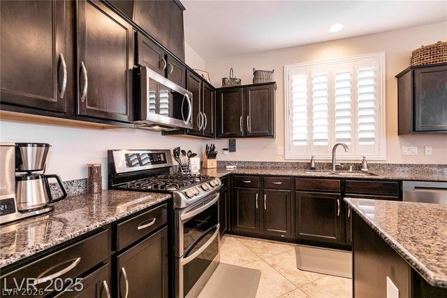 63 Via Di Mello, Henderson, NV 89011