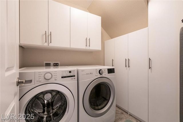 63 Via Di Mello, Henderson, NV 89011