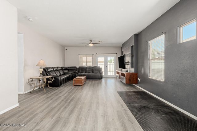 20902 E Frontier Road, Red Rock, AZ 85145