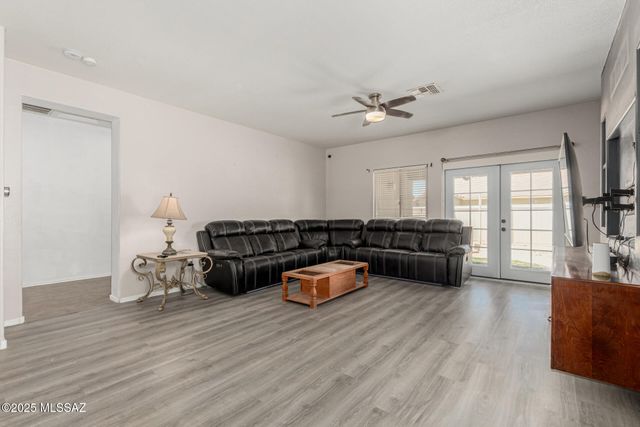 20902 E Frontier Road, Red Rock, AZ 85145