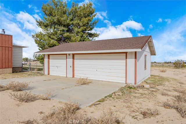 4232 Coyote Road, Phelan, CA 92371