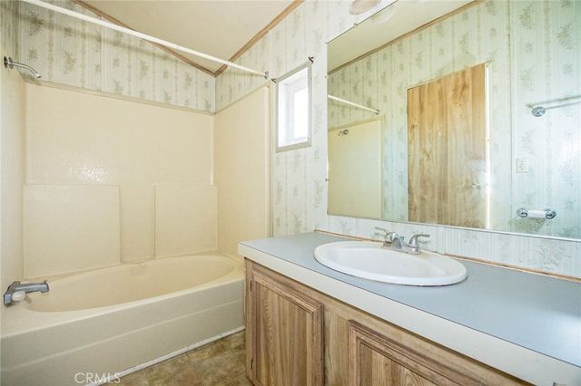 4232 Coyote Road, Phelan, CA 92371