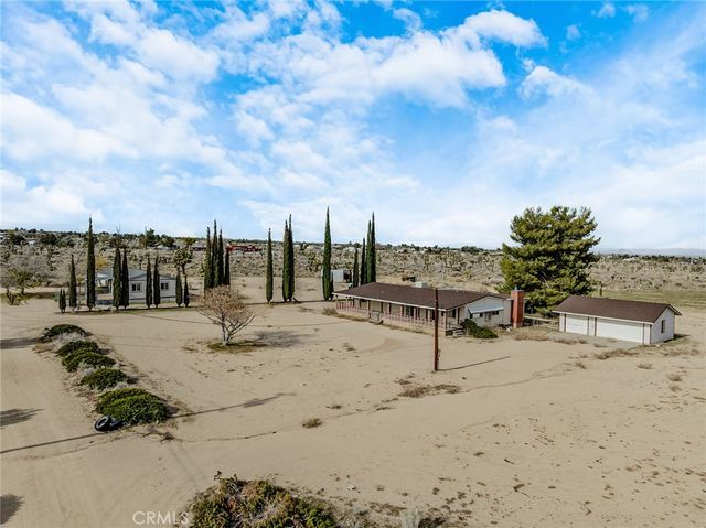 4232 Coyote Road, Phelan, CA 92371