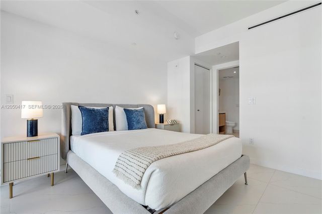 9901 W Bay Harbor Drive 502, Bay Harbor Islands, FL 33154