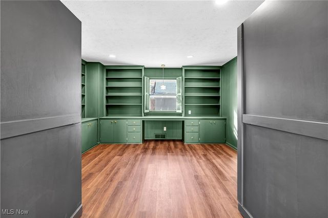 320 Missouri Avenue, Lorain, OH 44052