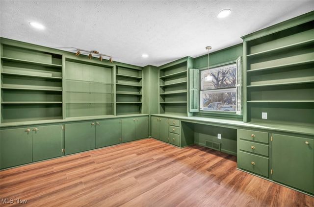 320 Missouri Avenue, Lorain, OH 44052